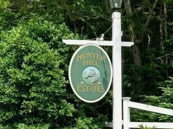 96 Saddler Ln, Barnstable, MA 02630