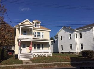 19 E Montgomery St, Johnstown, NY 12095