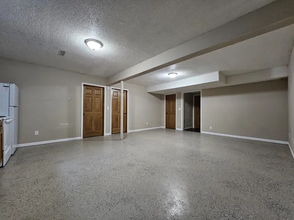 520 3rd Ave W #10, Spencer, IA 51301