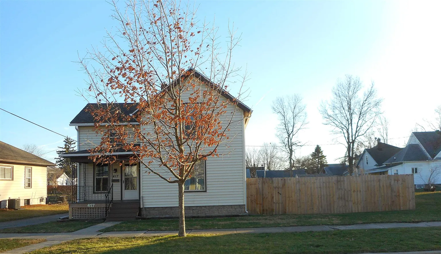 417 W William St photo 1