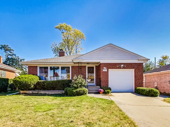 921 E Villa Dr, Des Plaines, IL 60016