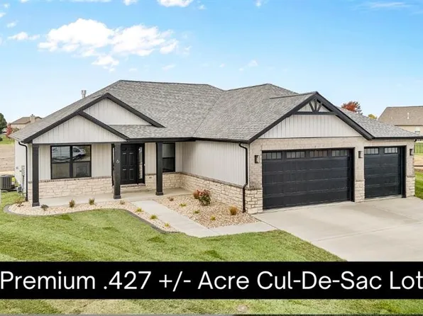 6 Grant Ct, Troy, IL 62294