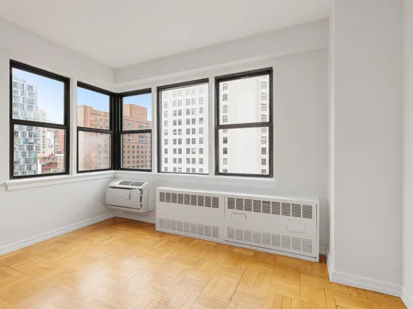 200 East 15th Street image 1 of 13