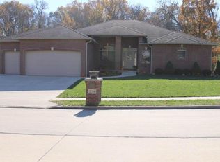 1306 Grace Ln, Boonville, MO 65233