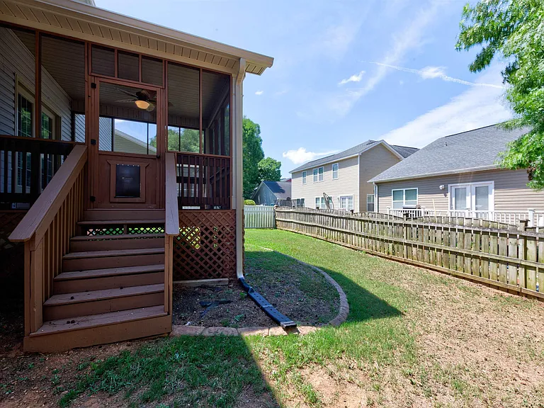 129 Herrick Ct — Photo 39