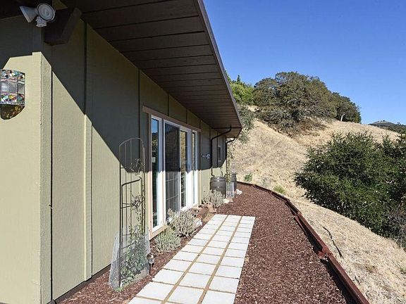 3rd image of 17780 Oak Glen Ave