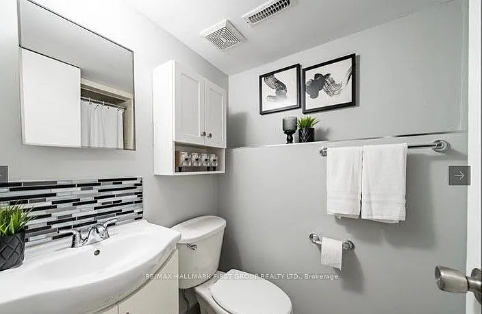 2 bed, $2,000 — Photo 2