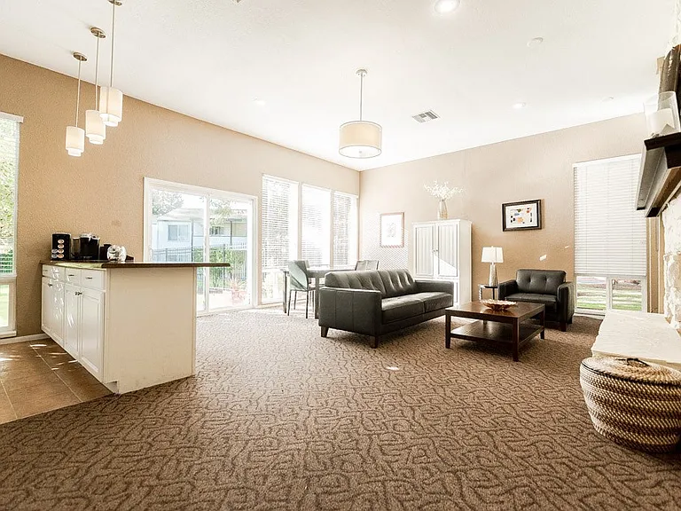 Arbor Pointe — Photo 23
