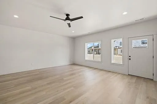 3 bed, 2.5 bath, $2,250 — Photo 3