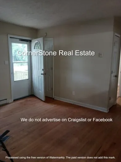 3 bed, 1.0 bath, 936 sqft, $1,375 — Photo 2