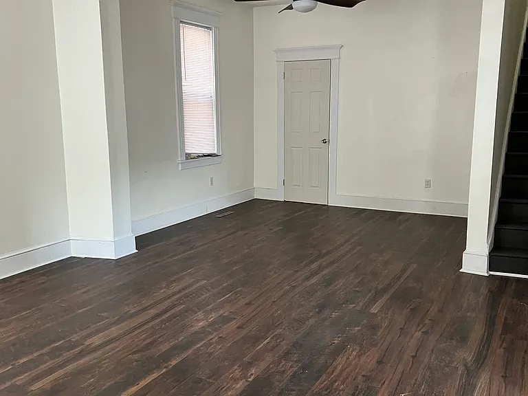 319 Pulaski St — Photo 2