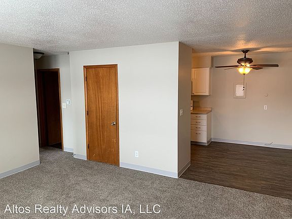 3rd image of 2221 63rd St APT 201