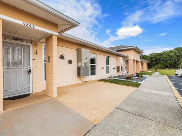 4209 Club Cir, Lakeshore, FL 33854
