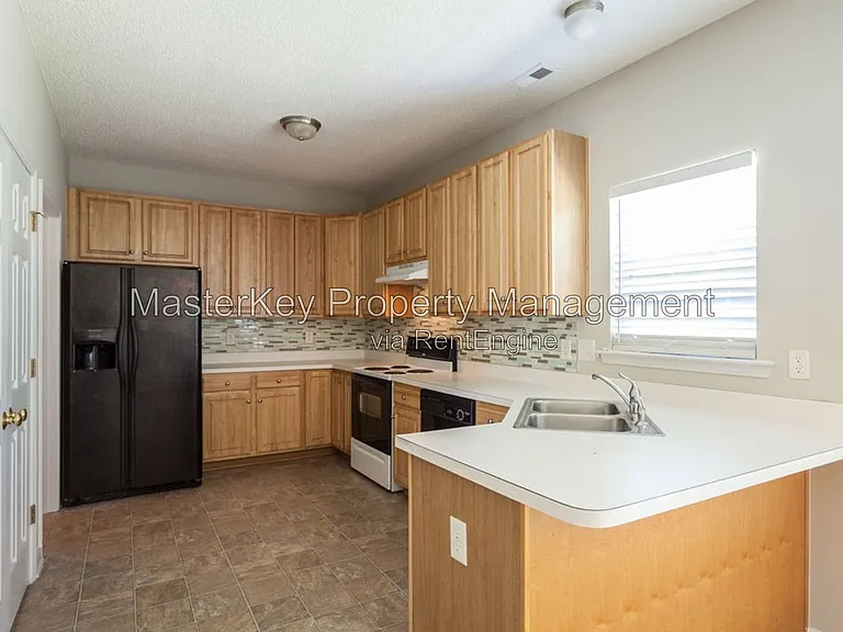 6925 Paint Rock Ln — Photo 5