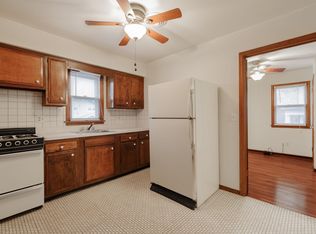 801 N McLean St APT 5, Bloomington, IL 61701