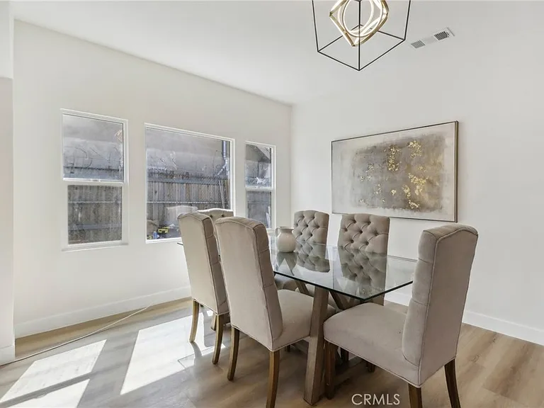 1226 W Vernon Ave #1226 — Photo 4