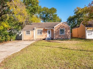 715 Center St, Pasadena, TX 77506