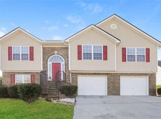 1293 Barrett Bluff Dr, Lawrenceville, GA 30045