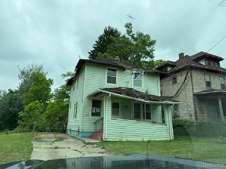 1st image of 420 E Dayton St