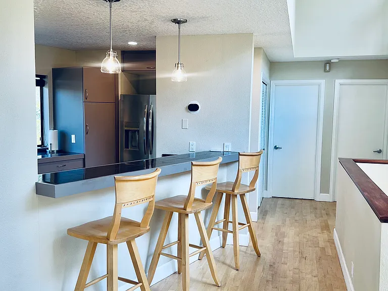 6058 SW 30th Ave #A — Photo 8