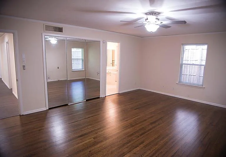 7431 Midbury Dr — Photo 8