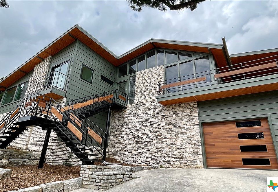 1st image of 620 Starcrest Dr