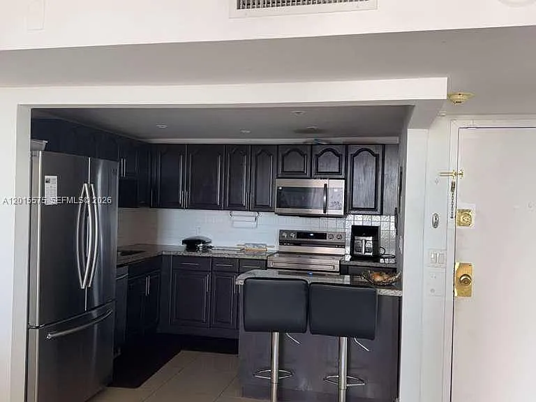 13499 Biscayne Blvd #906 — Photo 6