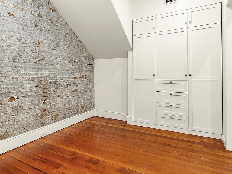 513 Conti St #3D — Photo 3