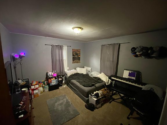1st bedroom