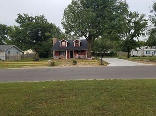 214 Illinois Ave, Sikeston, MO 63801