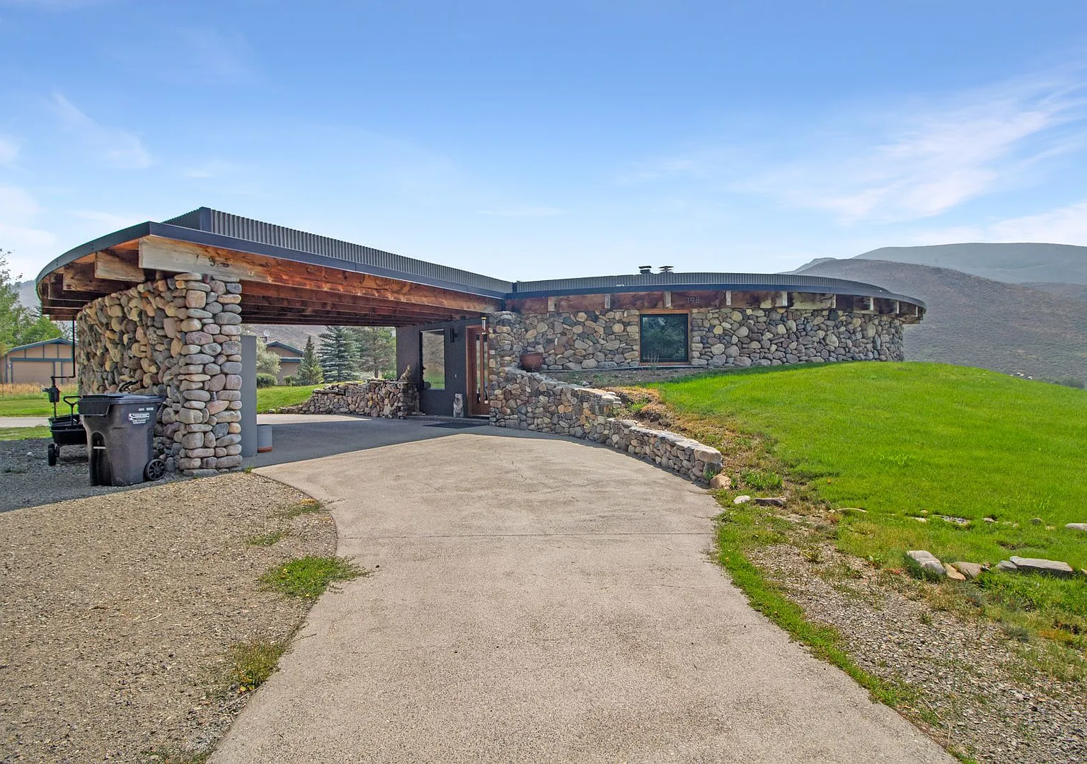 A one-of-a-kind architectural retreat, tucked into the privacy of the Indian Creek neighborhood i... — Photo 1
