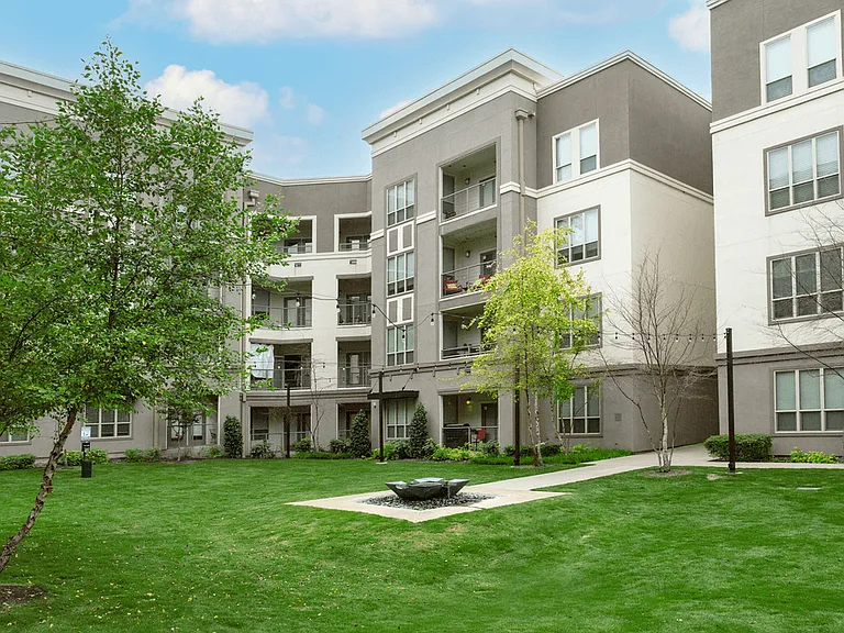 Summit at Stonebriar — Photo 14