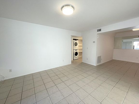 3rd image of 700 E Mesquite Cir