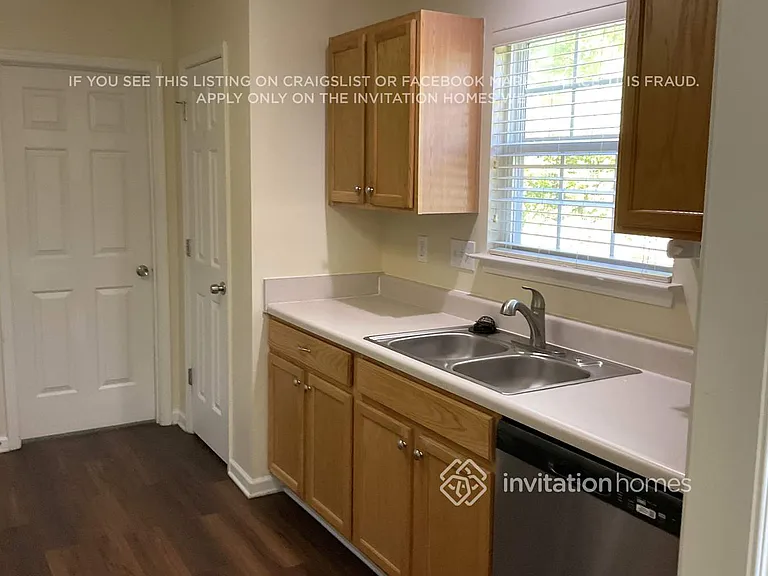 537 Moss Stream Ln — Photo 7