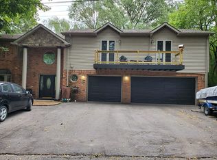 535 Sherbrooke St, Commerce Township, MI 48382