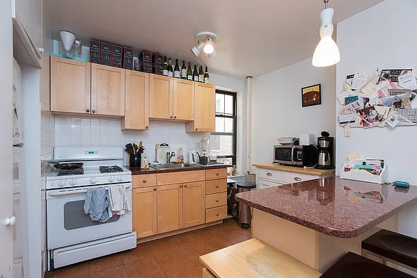 Rented by Emor Management Inc. | media 52