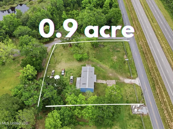 8735 Old Stage Rd, Moss Pt, MS 39562