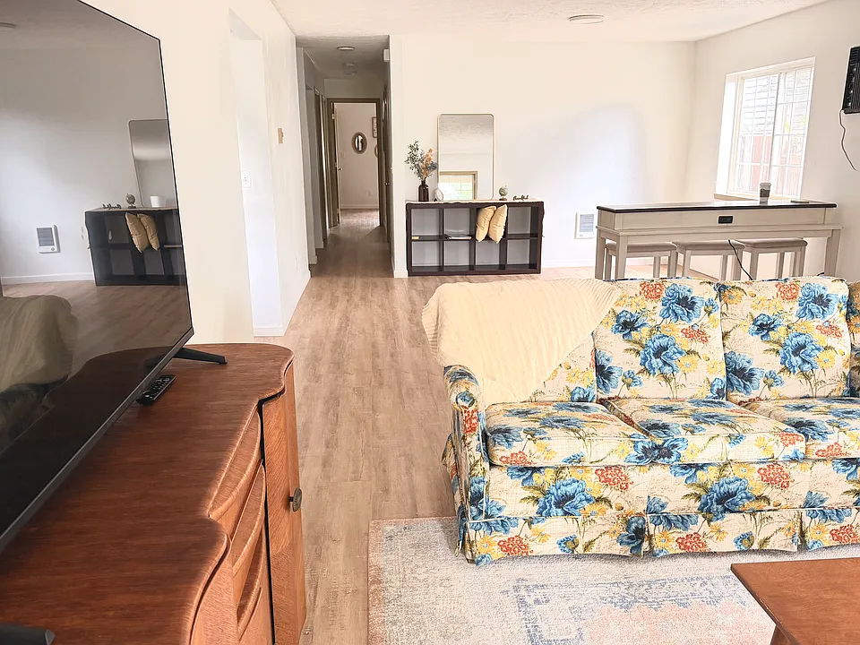 307 S Cannon St #2