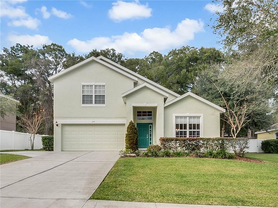 1st image of 105 Cinnamon Oak Dr