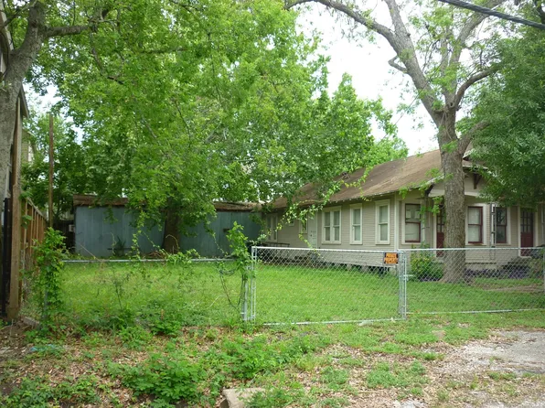 5227 Kiam St, Houston, TX 77007