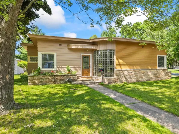 2536 PECK STREET, Stevens Point, WI 54481