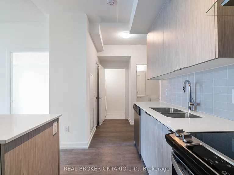 55 Duke St W #1101 — Photo 18