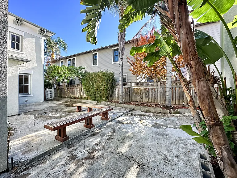 1190 Taraya Ter — Photo 16