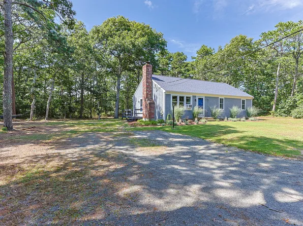 18 Christopher Way, Harwich, MA 02645