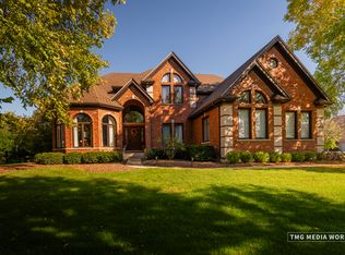 2803 Champion Rd, Naperville, IL 60564