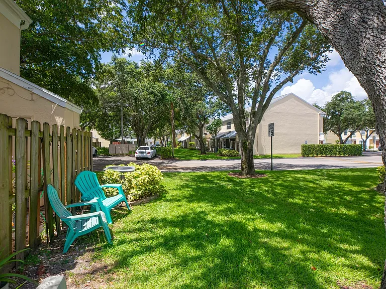 2900 Dorchester Ln #2900 — Photo 36