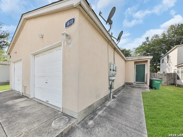 3810 Maverick Crk, San Antonio, TX 78247