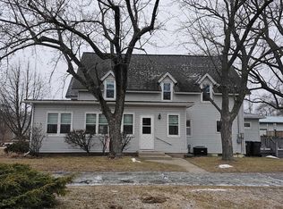 145 Lake Ave, Montello, WI 53949
