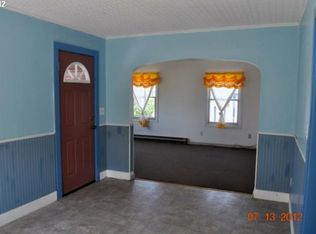 915 3rd St, Tillamook, OR 97141