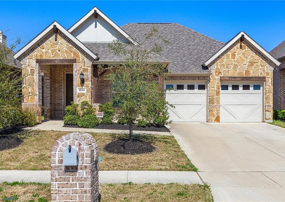 1st image of 1634 Lost Pines Ln